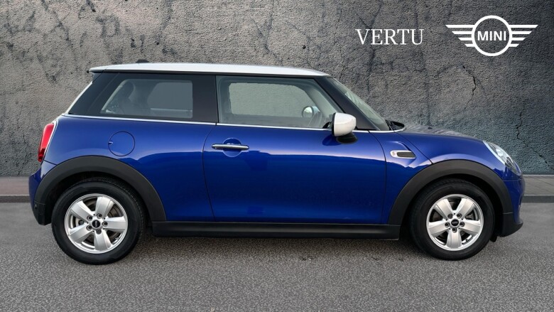 MINI Hatchback 1.5 Cooper Classic II 3dr Petrol Hatchback